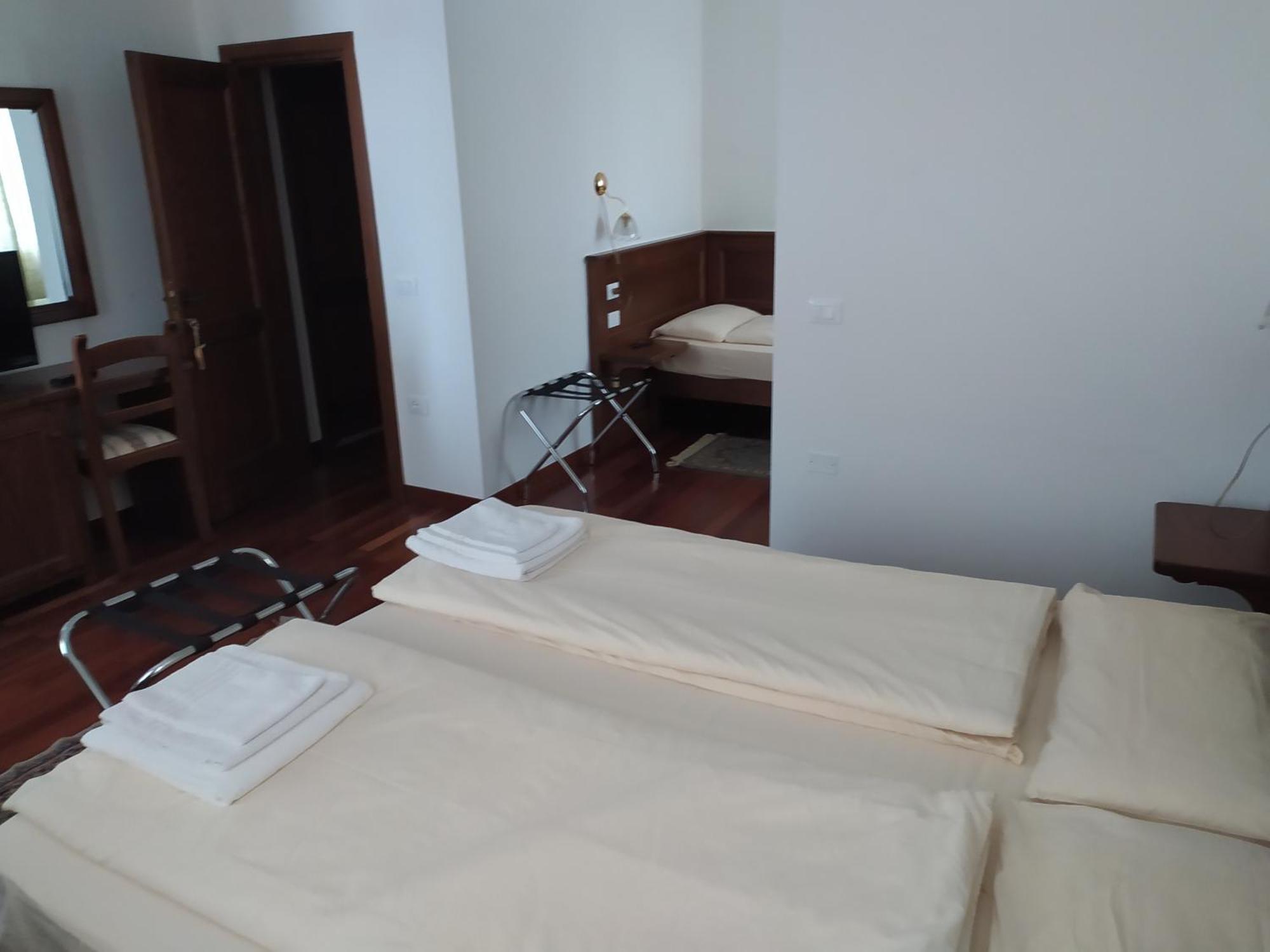 Locanda Aurora-Garni Asiago Zimmer foto